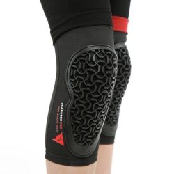 scarabeo-pro-knee-guards (6).jpg