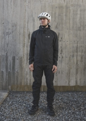 52323_1002_Ms_MotionRainJacket_Uranium Black2.jpg