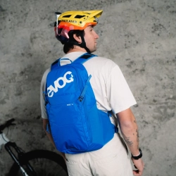 action_lifestyle_shots_Frame106Ride8.webp